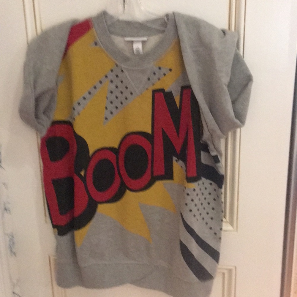 Sweatshirt